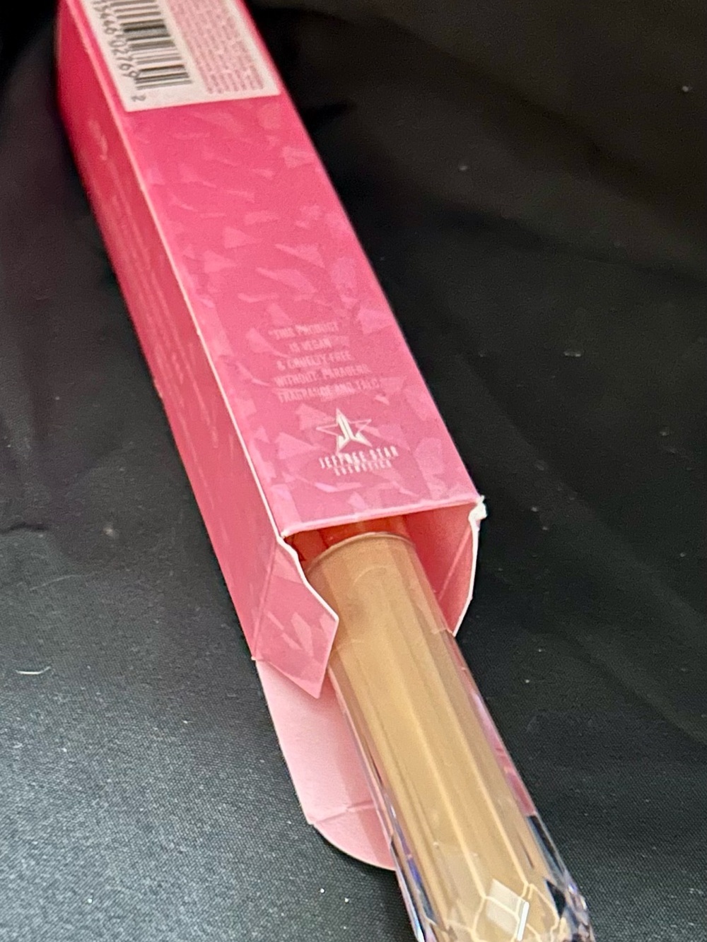 C19.5 Jeffree Star Concealer — Deep Beige